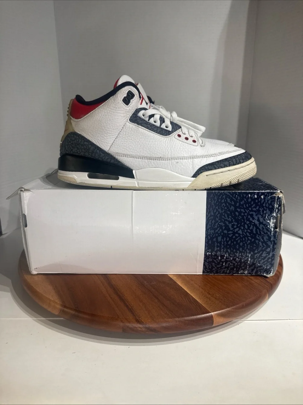 Men’s Size 10.5 - Jordan 3 Retro Denim SE Fire Red 2020 - CZ6431 100